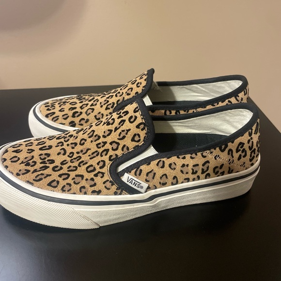 Vans Leopard Print Slip-On Sneakers - Picture 2 of 6